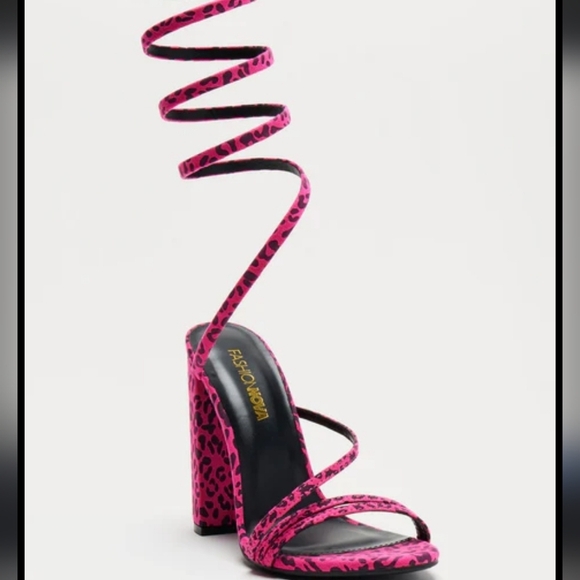 Fashion Nova Feeling Wild Crisscross Strap Heels - Intense Pink 10 - Picture 4 of 8